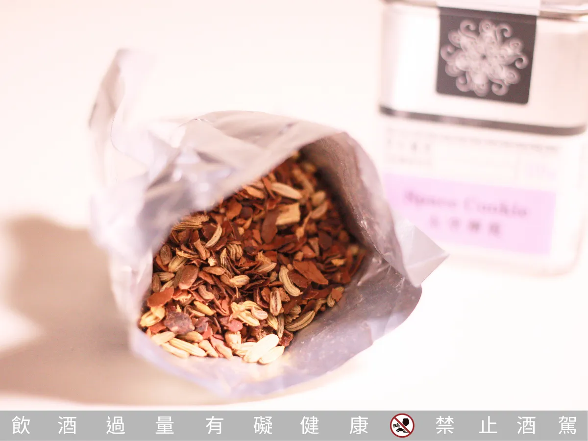 料理筆記｜香料熱紅酒禮盒開箱：微醺派對的靈魂夥伴，聖誕節必備